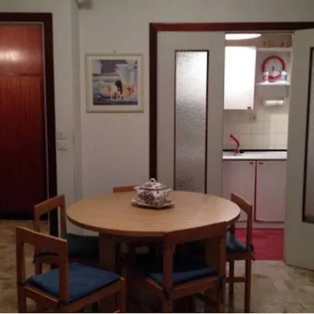 Rapallo شقة